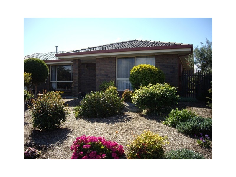 11 Cove Circuit, Seaford Rise SA 5169