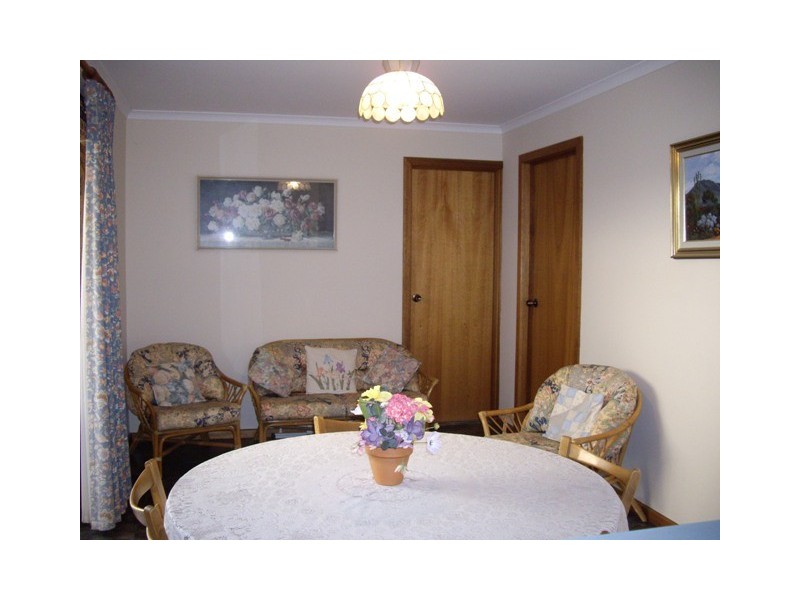 11 Cove Circuit, Seaford Rise SA 5169