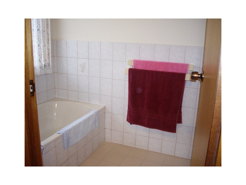 11 Cove Circuit, Seaford Rise SA 5169