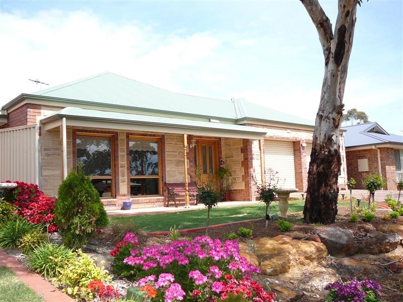 12 Hall Road, Willunga SA 5172