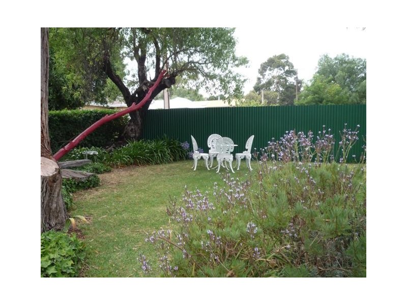 8  St Lukes Street, Willunga SA 5172