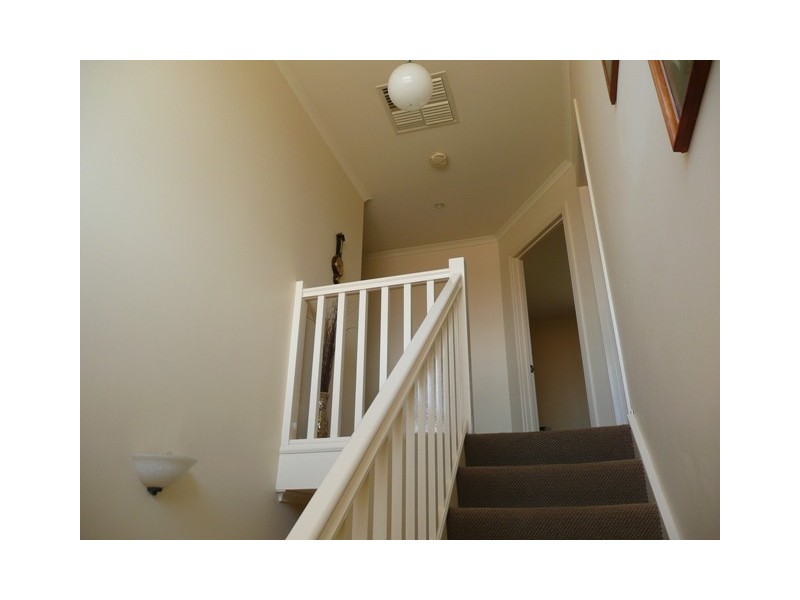 4 Churston Place, Moana SA 5169