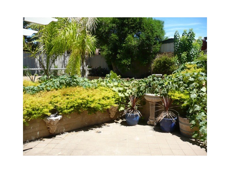 4 Churston Place, Moana SA 5169