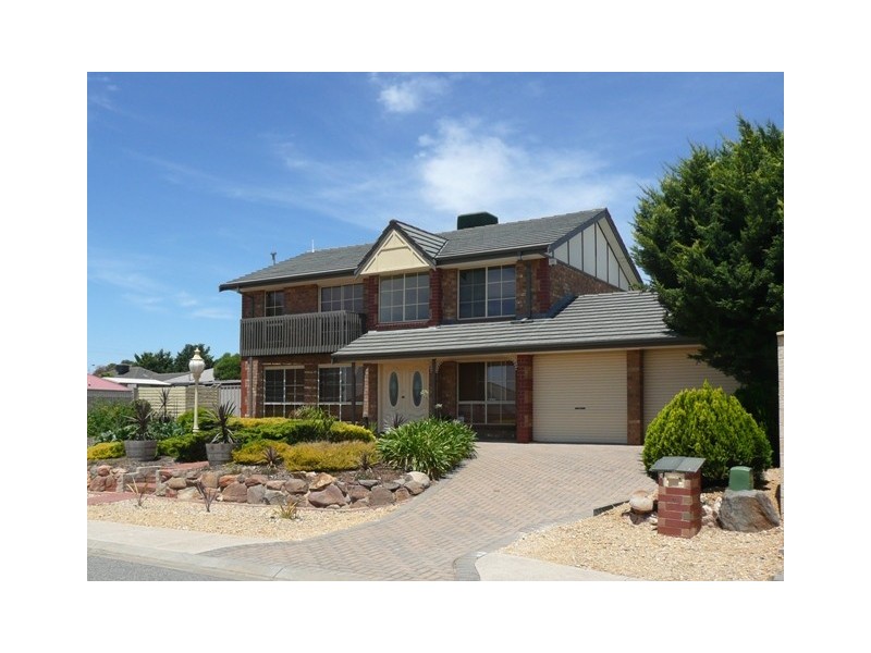 4 Churston Place, Moana SA 5169