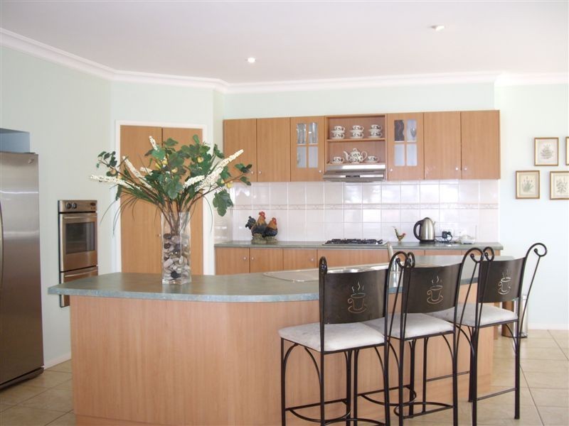 9 Landseer Crescent, Seaford Rise SA 5169