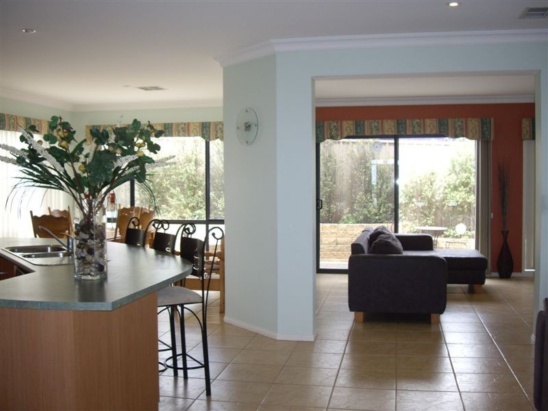 9 Landseer Crescent, Seaford Rise SA 5169