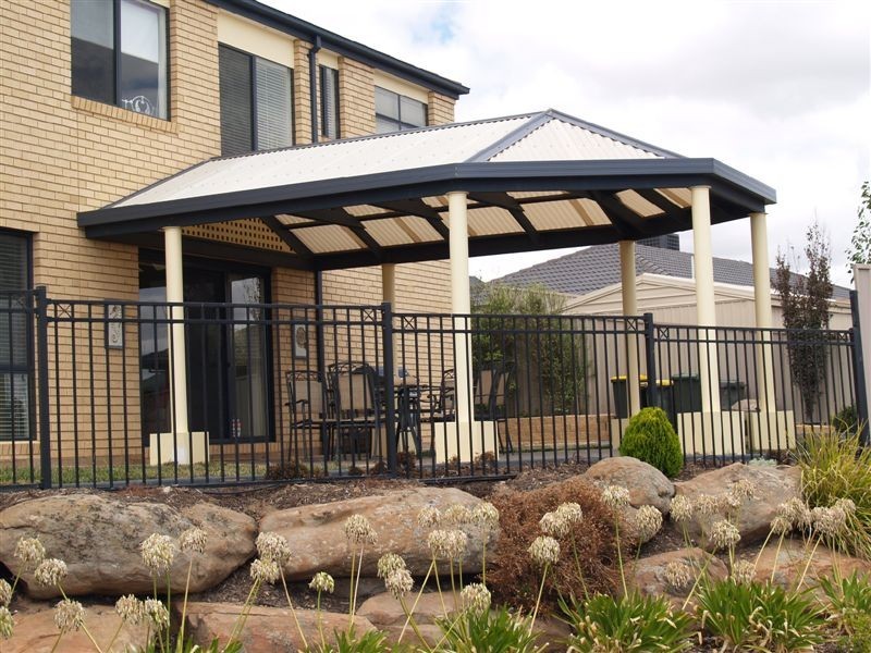 9 Landseer Crescent, Seaford Rise SA 5169