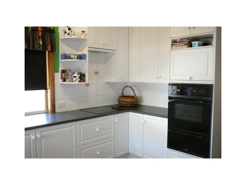 11 Methodist Street, Willunga SA 5172