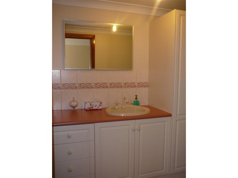 11 Methodist Street, Willunga SA 5172