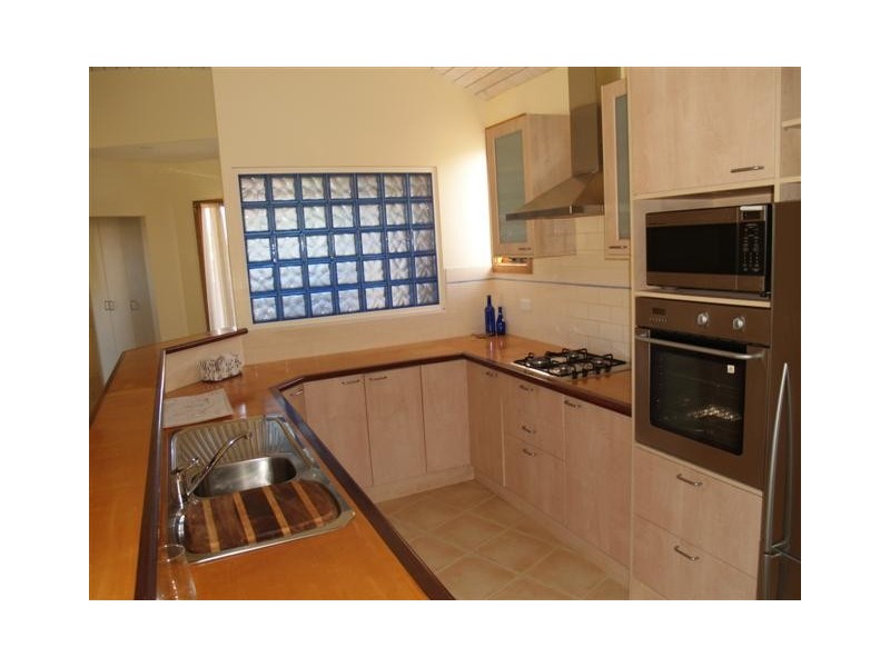 18 Hakea Walk, Aldinga SA 5173