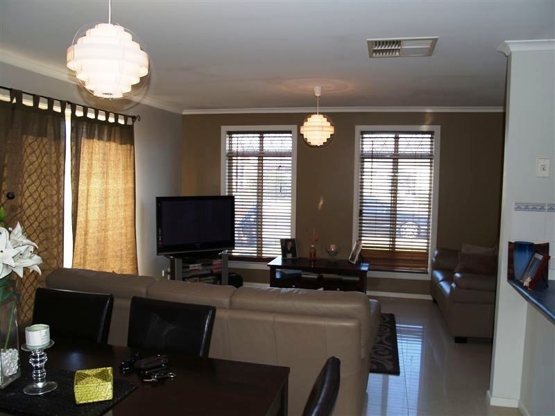 24 Cockle Ave, Aldinga Beach SA 5173