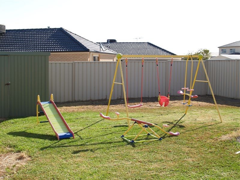 24 Cockle Ave, Aldinga Beach SA 5173