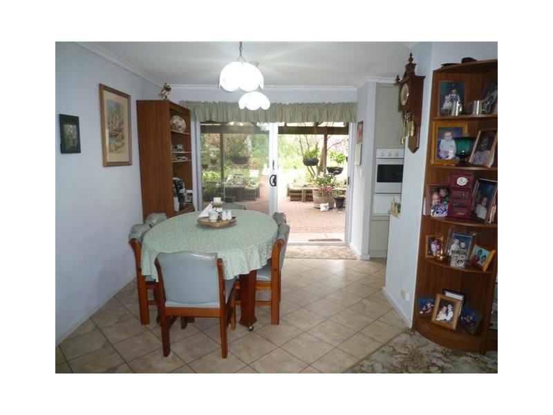 33 Giles Road, Willunga SA 5172