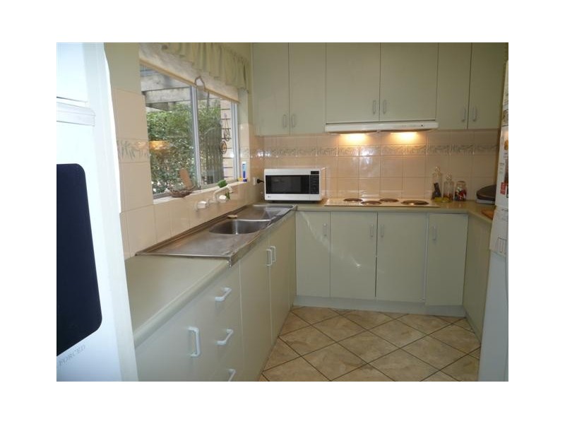 33 Giles Road, Willunga SA 5172