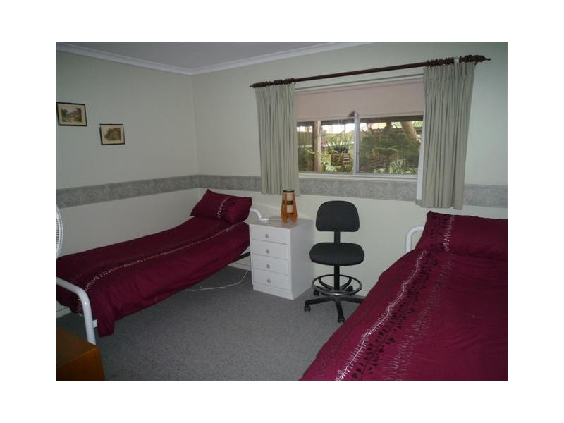 33 Giles Road, Willunga SA 5172