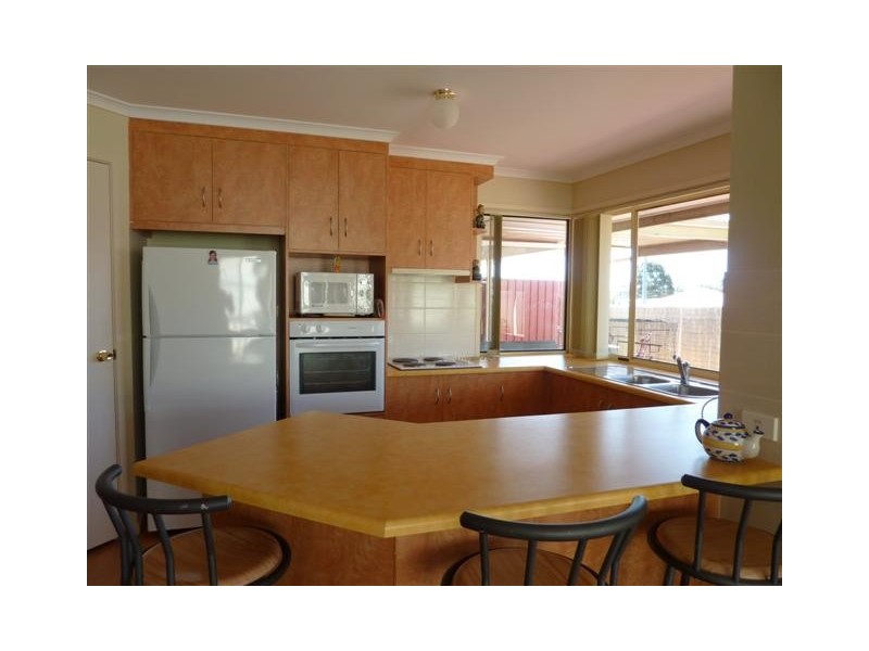 35 Evelyn Sturt Drive, Willunga SA 5172