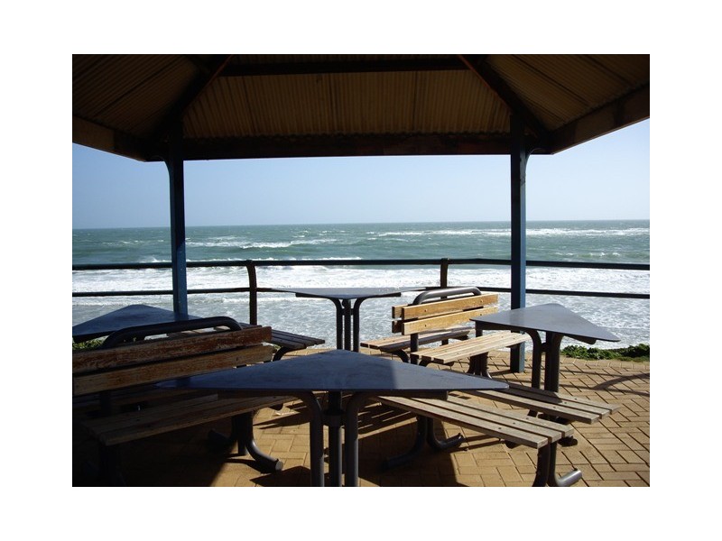 1a Maturin Avenue, Christies Beach SA 5165