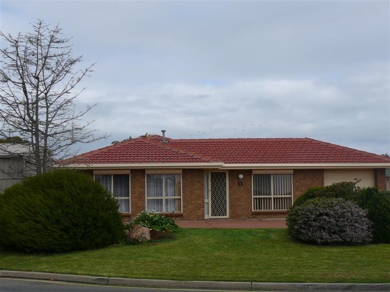 13 Clearwater Crescent, Seaford Rise SA 5169