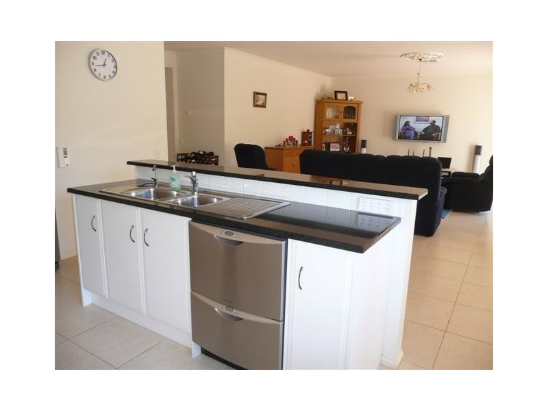 5 The Crescent, Seaford Rise SA 5169