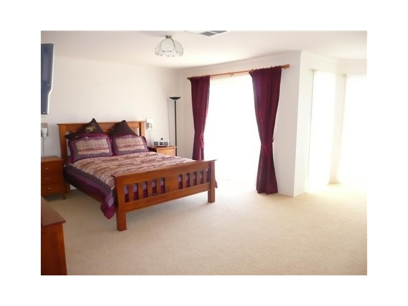 5 The Crescent, Seaford Rise SA 5169