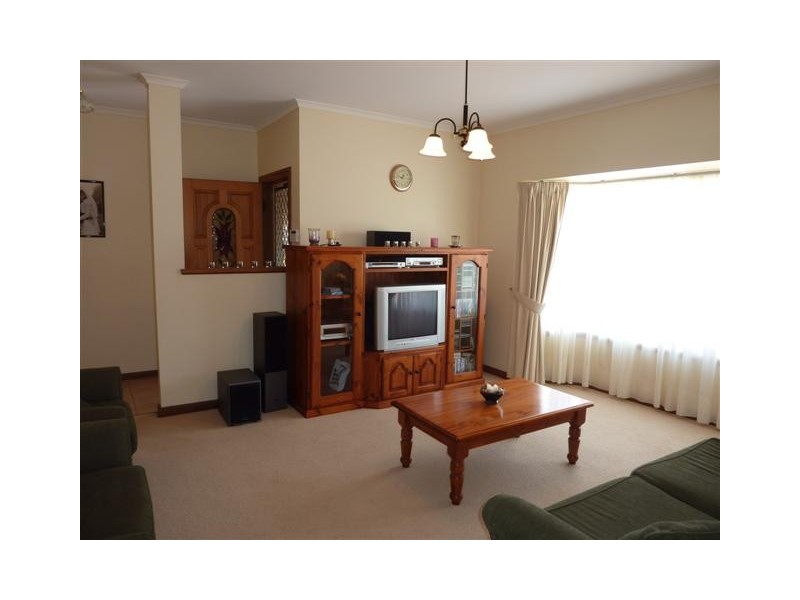 77 Clearwater Crescent, Seaford Rise SA 5169