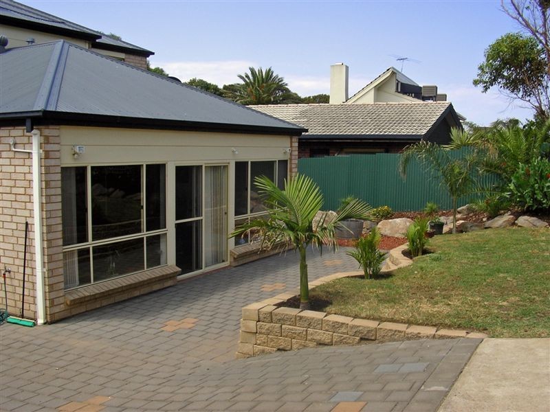 32 Domain Street, Moana SA 5169