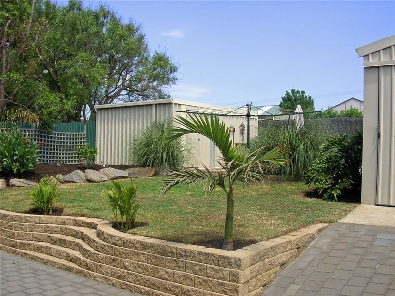 32 Domain Street, Moana SA 5169