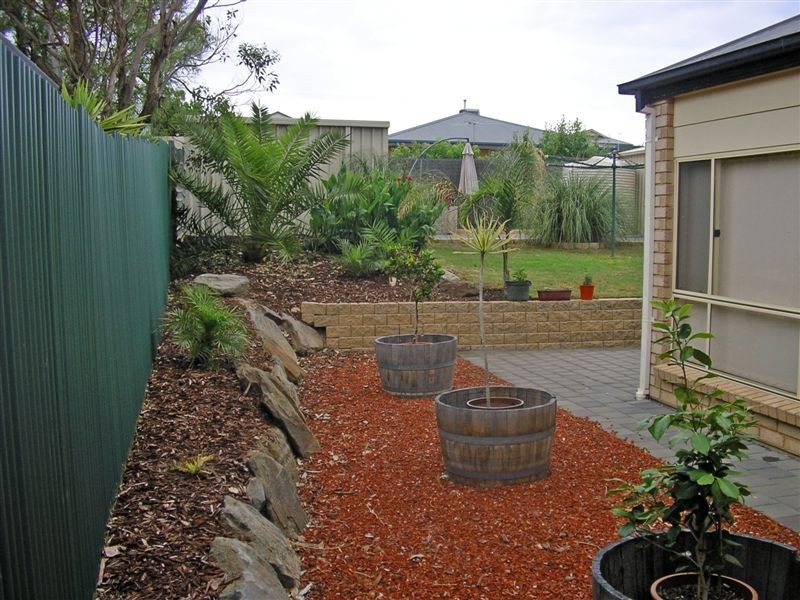 32 Domain Street, Moana SA 5169