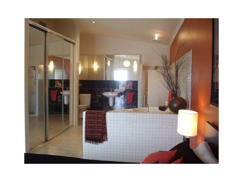 21 Commerical Road, Port Noarlunga South SA 5167