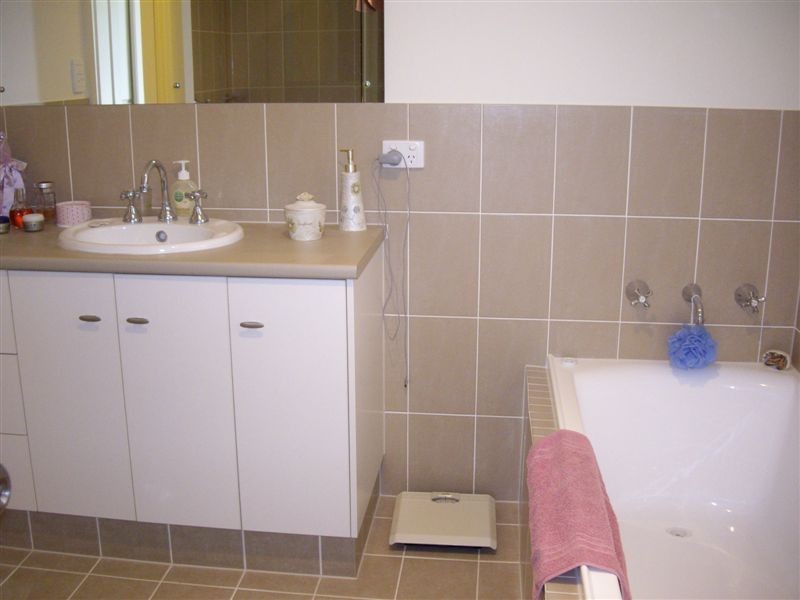 1 Nicol Street, Mclaren Vale SA 5171