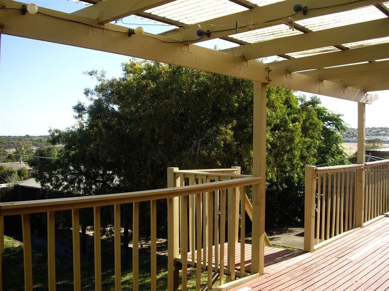 15 Bounty Street, Moana SA 5169