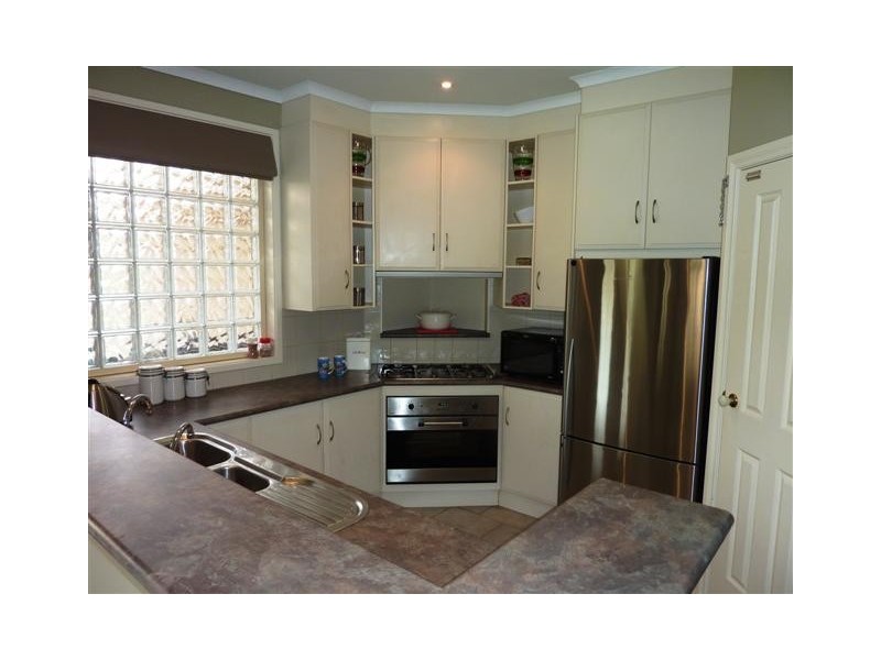 2 View Court, Happy Valley SA 5159