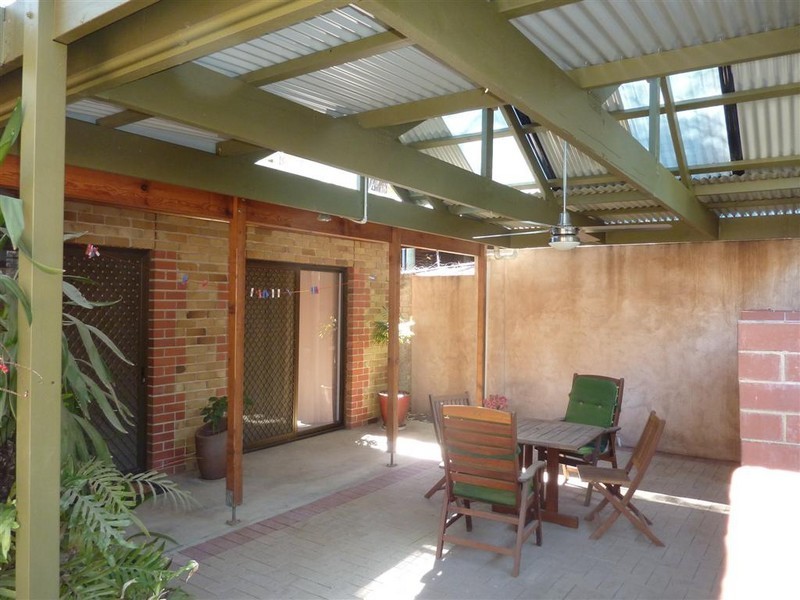 2 Caralue Street, Port Willunga SA 5173