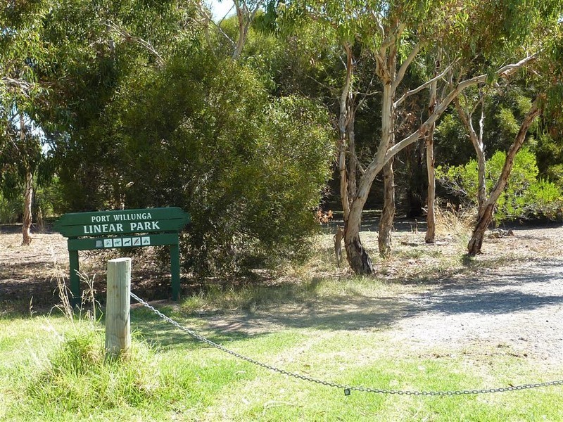 2 Caralue Street, Port Willunga SA 5173