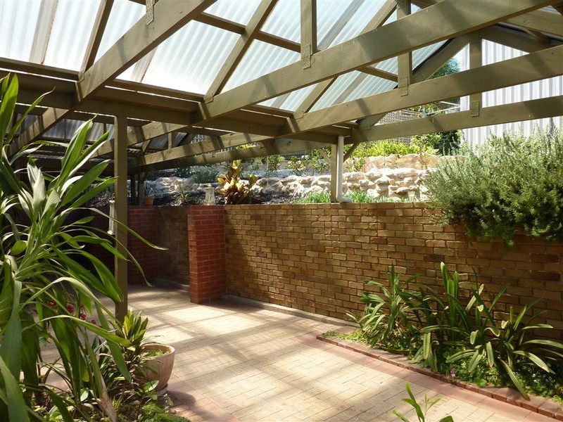 2 Caralue Street, Port Willunga SA 5173