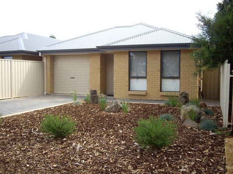 Unit 2, 27 Tiller Drive, Seaford SA 5169