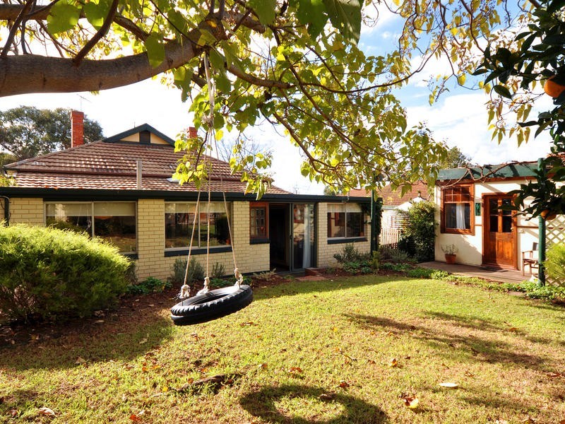 17 Kangarilla Road, Mclaren Vale SA 5171
