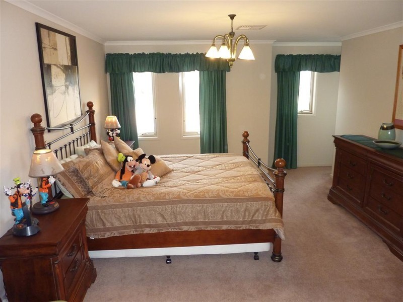 10 Wilkinson Court, Mclaren Flat SA 5171