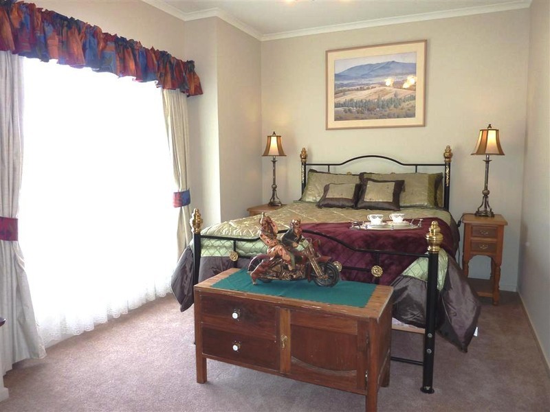 10 Wilkinson Court, Mclaren Flat SA 5171