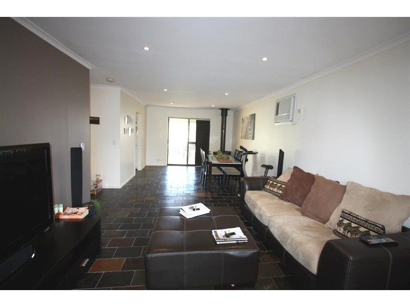 49 Trim Crescent, Old Noarlunga SA 5168