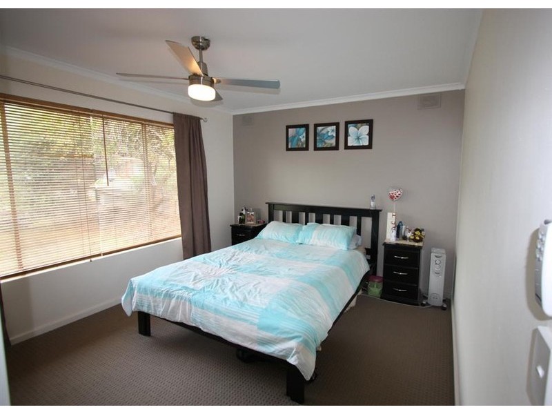 49 Trim Crescent, Old Noarlunga SA 5168