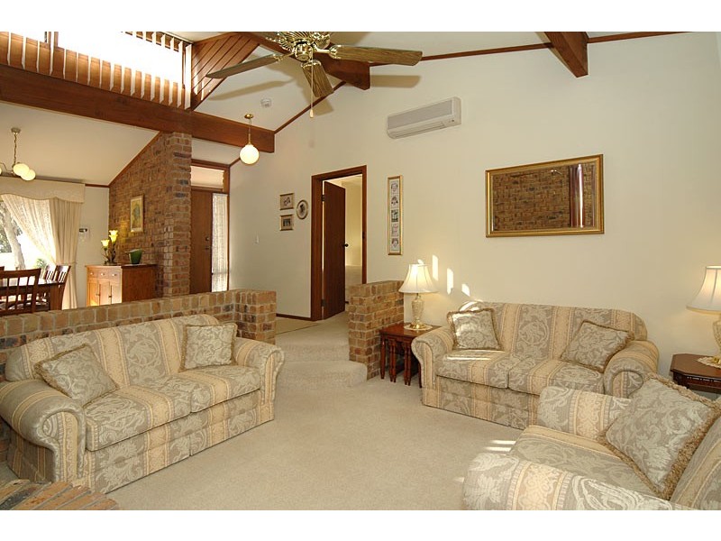 26 Domain Street, Moana SA 5169