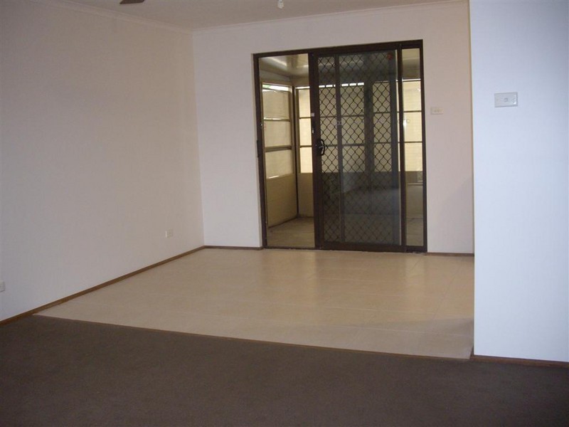 11  Helmsman Tce, Seaford SA 5169