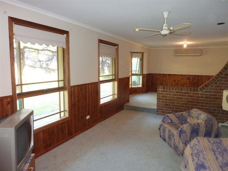 50 Giles Road, Willunga SA 5172