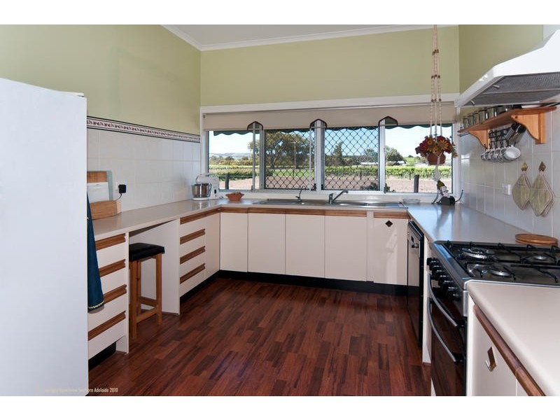 53 Blewitt Springs Road, Mclaren Flat SA 5171