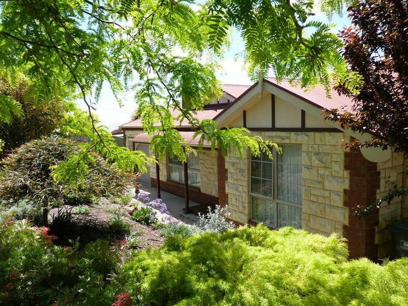 6  Chapman Avenue, Mclaren Vale SA 5171