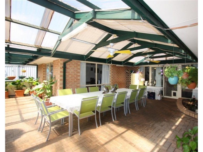 10 Paignton Close, Moana SA 5169