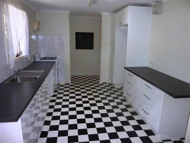 15 Poznan Crescent, Hackham West SA 5163
