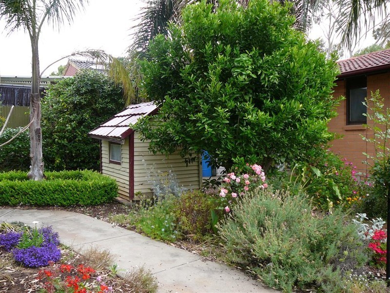15 Poznan Crescent, Hackham West SA 5163