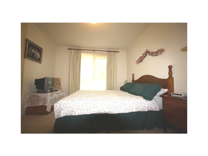 11 Nashwauk Crescent, Moana SA 5169